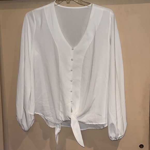 Ladies white long sleeve button down tie blouse size XL - Picture 2 of 7